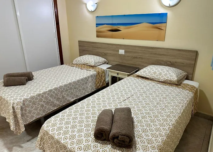 Anau- - Yumbo * Playa del Inglés